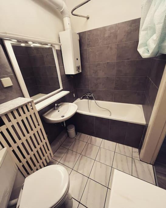 Wunderschoene 3-Zimmer Wohnung Fuer 6 Personen Bremen Ngoại thất bức ảnh